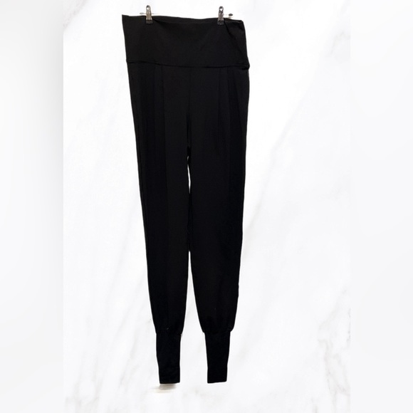 Lululemon Take Me Om Stirrup Pant Black 12 - Picture 2 of 4